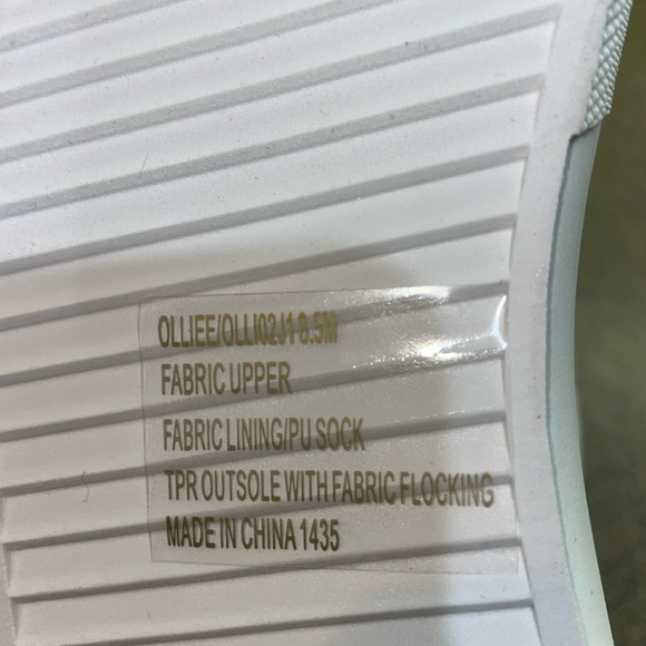 🆕Madden Girl “Ollie” Pink Lace Up platform Sneaker, Size 8.5 - Picture 14 of 14